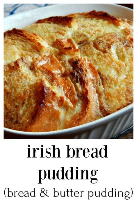 Irish Bread Pudding, Desserts Bread, Bread Butter Pudding, Baking Recipes Desserts, Irish Foods, Whiskey Sauce, Irish Bread, Irish Desserts, Hp Sauce