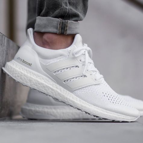 Features: Weight: 11 ounces (men’s size 9) Category: Neutral Upper: Primeknit with heel counter Midsole: boost technology with Torsion system Outsole: Stretch web rubber White Ultra Boost, All White Shoes, Adidas White Sneakers, Kd Shoes, Sneakers Fashion Outfits, Nike Tanjun, Fashionable Shoes, Adidas Shoes Women, Adidas Boost