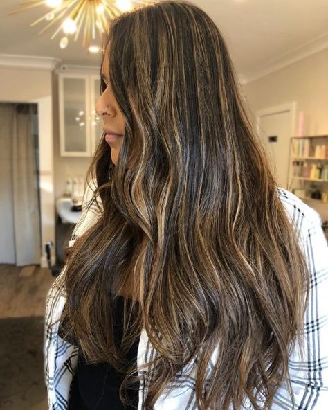 Blonde Highlights on Dark Brown Hair Bad Balayage, Pretty Haircolors, Bad Highlights, Highlights On Dark Brown Hair, Balayage Brown Hair, Light Brown Balayage, Ash Brown Balayage, Dark Brown Balayage, Balayage Hair Color Ideas