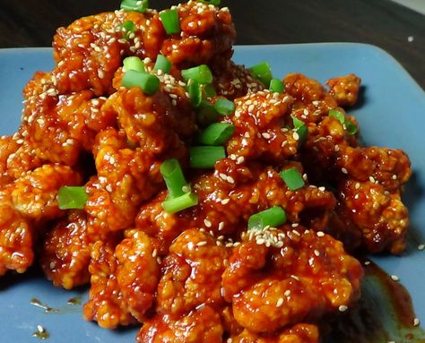 Simple Korean Fried Chicken - Korpino Feed Korpino Recipes Korean Pickled Radish, Fried Chicken Sauce, Daikon Recipe, Korean Meals, Korean Fried Chicken Recipe, Cooking Fried Chicken, Easy Korean Recipes, Seasoned Rice Vinegar, Chicken Recipes Boneless