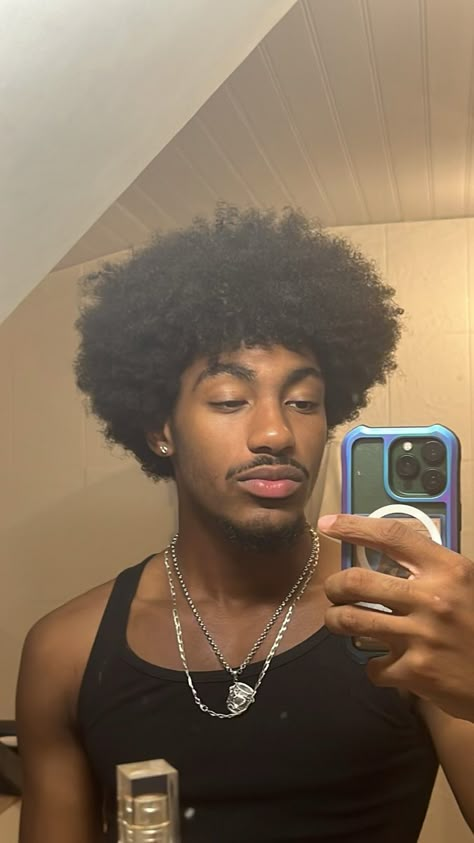 Afro Inspo Men, Afro Men Hairstyles, Black Men Afro, Afro Black Man, Men Afro, Hair Like Wool, Taper Fade Curly Hair, Afro Fade, Afro Hairstyles Men