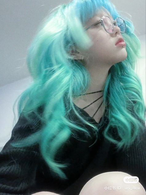 Turqiouse Hair, Light Turquoise Hair, Siren Hair Color, Turquoise Hair Aesthetic, Cyan Hair Color, Teal And Blonde Hair, Cyan Blue Hair, Light Teal Hair, Light Purple Hair Color Ideas