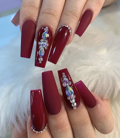 Wine Nails With Rhinestones, Matte Red Nails With Rhinestones, Wine Red Nails With Rhinestones, Red Diamond Nails Rhinestones, Blinged Out Nails Rhinestones Red, Nails Rinstone Red, Red Nails With Diamonds, Detailed Nails, Nails With Gems