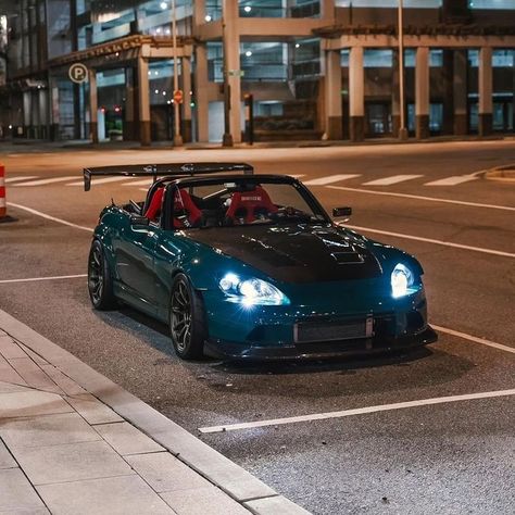 Honda S2000 🌃  @jiggly_wonton 📸: @heiskillmedia #jdm #supercars #s2000 #honda #iconiccars #car #cars S2000 Honda Modified, Honda S2000 Aesthetic, 2001 Honda S2000, 2000s Cars, 2000 Honda S2000, 2000 Cars, S2000 Honda, Honda S2k, Honda Civic Type R