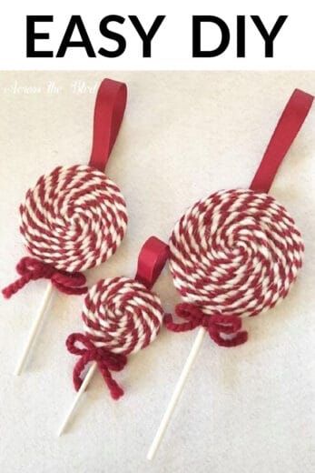 Yarn Lollipop, Lollipop Christmas, Soya Mumu, Diy Christmas Ornaments Easy, Christmas Crafts For Gifts, Easy Christmas Diy, Christmas Ornaments Homemade, Handmade Christmas Gifts, Christmas Ornament Crafts