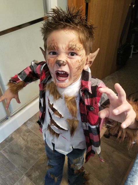 Kids Homemade Werewolf Halloween Costume Werewolf Costume Kids Diy, Diy Werewolf Costume Kids, Kids Venom Costume, Werewolf Costume Kids, Werewolf Halloween Costume, Ware Wolf, Halloween Costumes Kids, Halloween Costume Vintage, Diy Fantasia