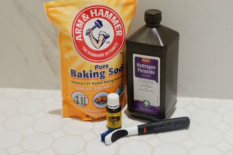 natural grout cleaner baking soda hydrogen peroxide lemon essential oil Baking Soda Hydrogen Peroxide, Clean Grout, Natural Bleach, Bleach Alternative, Baking Soda Benefits, Cleaning Painted Walls, Lemon Essential Oil, Essential Oils Cleaning, Essential Oil Mixes