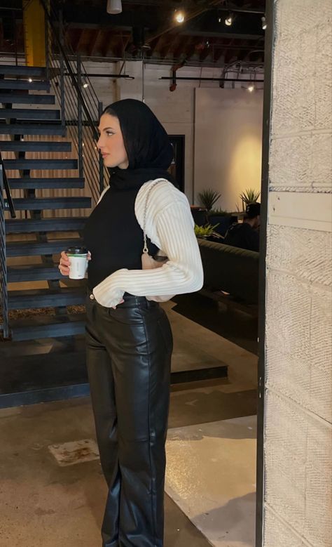 Modest Leather Pants Outfit, Leather Pants Modest Outfit, Hijabi Leather Pants Outfit, Hijabi Night Out Outfit, Leather Pants Outfit Hijab, Leather Hijab, Hijabi Casual, Hijabi Casual Outfits, Leather Trousers Outfit