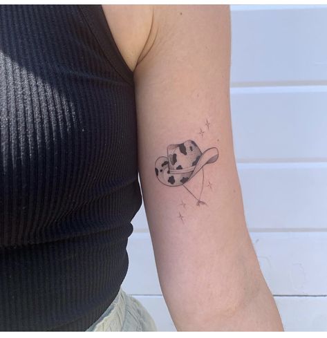 Cow With A Cowboy Hat Tattoo, Cow With Cowboy Hat Tattoo, Matching Tattoos Cowboy Hat, Cowboy Hat Tattoo For Women, Cow Wearing Cowboy Hat Tattoo, Mini Cowboy Hat Tattoo, Animal In Cowboy Hat Tattoo, Cowboy Hat Tattoo Placement, Tiny Tattoos Cowboy Hat