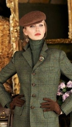 Mode Style Anglais, English Country Fashion, Mode Gossip Girl, Countryside Fashion, British Country Style, Mode Costume, Country Fashion, Ralph Lauren Style, Looks Street Style