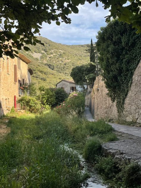 #cottagecore #river #faerie #summer #summervibes #village #cotedazur #france #french #travel #aesthetic Cottage In France, French Farm Aesthetic, Small French Town Aesthetic, French Country Side Aesthetic, Cottagecore River, French Village Aesthetic, Milo Aesthetic, Cottagecore Village, Movie Moodboard