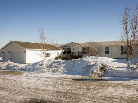 3829 Glendale Dr, Bismarck, ND 58503 The Neighbourhood