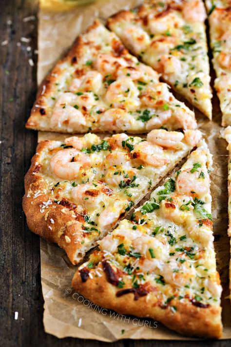 Garlic Shrimp Pizza Shrimp Avocado Recipes, Seafood Pizza Recipes, Boston Pizza, Shrimp Pizza, Pizza Cooking, Seafood Pizza, Homemade Crust, Recipe Shrimp, Garlic Shrimp Pasta