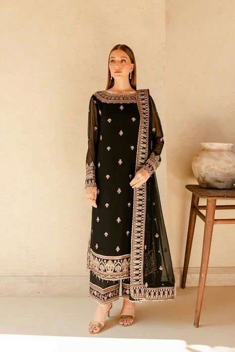 Long Kameez, Side Border, Shadi Dresses, Chiffon Sleeves, Embroidered Bodice, Embroidered Chiffon, Chiffon Dupatta, Silk Trousers, Anarkali Suit