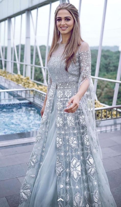 Jumana Khan, Fashion Dresses Formal, Desi Wedding Dresses, Afghan Fashion, Stylish Short Dresses, Exquisite Gowns, Pakistani Dresses Casual, Pakistani Fashion Party Wear, Pakistani Fancy Dresses