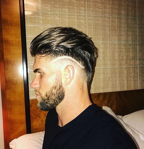 Bryce Harper Miami Hairstyles, Bryce Harper Haircut, Bryce Harper Hair, Baseball Haircuts, Medium Length Waves, Stylish Mens Haircuts, Haircuts To Try, Barber Haircuts, Burst Fade