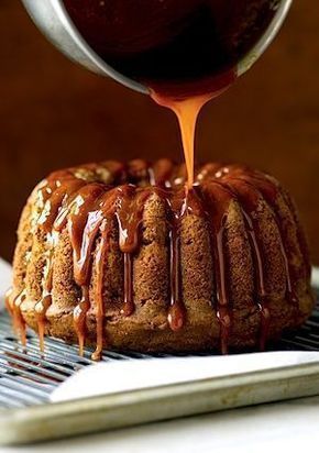 Trisha Yearwood's Fresh Apple Cake with Caramel Glaze Apple Bundt Cake Recipes, Trisha Yearwood Recipes, Apple Bundt Cake, Fresh Apple Cake, Cake With Caramel, Date Cake, Caramel Glaze, Trisha Yearwood, Toffee Pudding