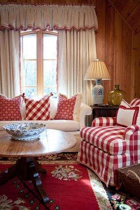 Furnitur Ruang Keluarga, Vibeke Design, Living Room Decor Curtains, Red Cottage, Modern Interior Decor, Country Style Decor, Red Rooms, Red Decor, Scandinavian Kitchen