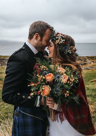 Wedding Dress With Tartan, Flower Of Scotland Tartan Kilt, Scottish Tartan Wedding, Scottish Highland Wedding, Scottish Wedding Bouquet, Scottish Wedding Flowers, Tartan Wedding Ideas, Scottish Wedding Ideas, Traditional Scottish Wedding