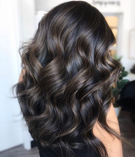 Brown Deminsional Hair, Balayage With Lowlights, Trendy Hair Color Ideas, Dark Brown Balayage, Black Hair Balayage, Hair Color Options, Hair Adviser, Brunette Hair With Highlights, Dark Hair With Highlights