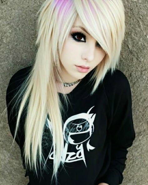 Blonde Goth Hair, Blonde Scene Hair, Blonde Goth, Emo Scene Girls, Skunk Hair, Scene Queen, Emo Scene Hair, Goth Hair, Emo Hair