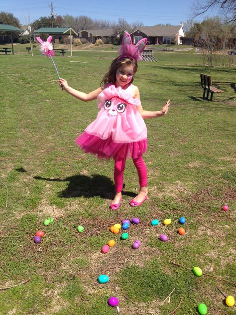 Why wear an Easter Dress?  Why not an Easter costume?!  So cute. Easter Costume, Easter Dress, Work Inspiration, Easter Bunny, Dress To Impress, So Cute, Porter, Easter, Holidays