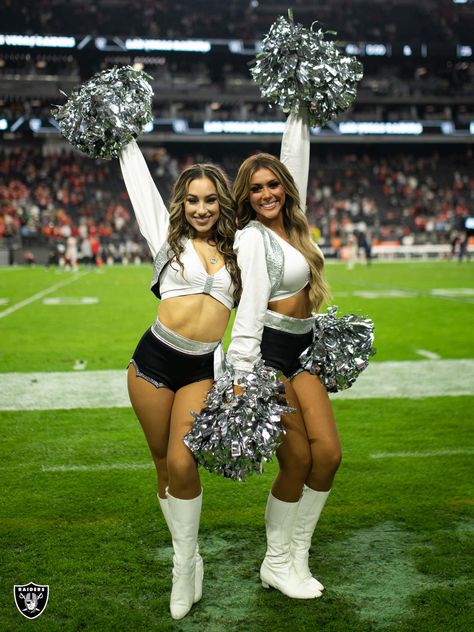 Las Vegas Raiders: Raiderettes Bryana and Bree on the sidelines during the regular season home game against the Kansas City Chiefs. Raiderette Costume, Raiderettes Nfl Cheerleaders, Raiders Cheerleaders, Los Vegas, Raiders Baby, Modern Feminism, Transgender Outfits, Raiders Girl, American Football League