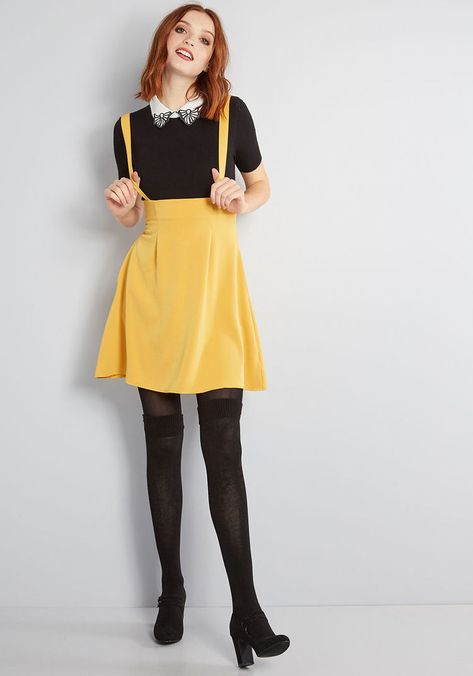 Tights Outfits, Yellow Jumper, Overalls For Women, Tennis Skirt Outfit, Vintage Overalls, Photo Outfit, Black And Yellow, Female Poses, Cute Outfit