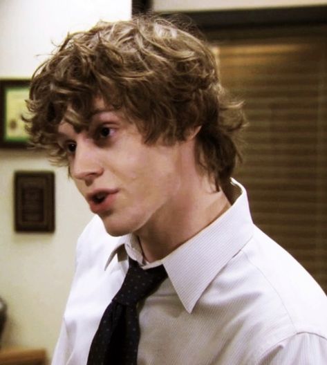 Evan Peters/ Luke: the office The Office Evan Peters, Evan Peters The Office, Evan Peters Wallpaper, Evan Peters American Horror Story, Peter Maximoff, Tate Langdon, Dylan Sprouse, Albus Dumbledore, Evan Peters