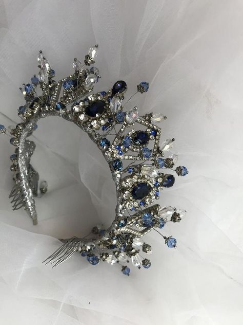 Navy Blue Tiara, Dark Blue Quince Crown, Crown Design Ideas, Blue And Silver Crown, Dark Blue Crown, Beautiful Jewelry Unique, Light Blue Crown, Silver Crowns, Blue Tiara