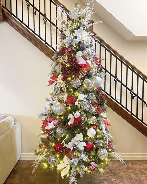 Red/White Christmas Tree, decorated/designed by Rachelle Alexis Designs, Holiday Decorator, located in UT. Red White Christmas Tree, Christmas Tree Decorated, Red White Christmas, White Christmas Tree, White Christmas, Christmas Trees, Red White, Red And White, Trees