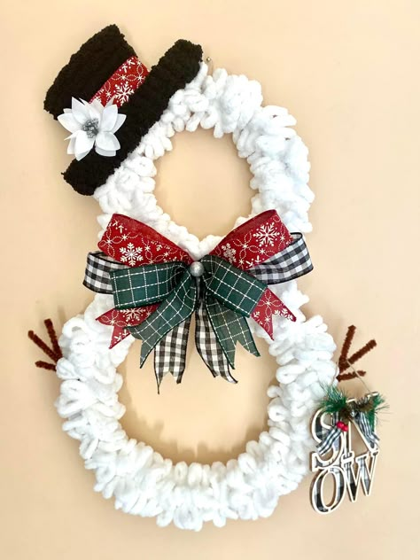 Christmas Crafts For Church, Fun Homemade Gifts, Front Door Decor Christmas, Snowman Wreaths, Christmas Crafts Food, Wreaths Winter, Dollar Tree Wreath, Christmas Holiday Crafts, Craft Wreath