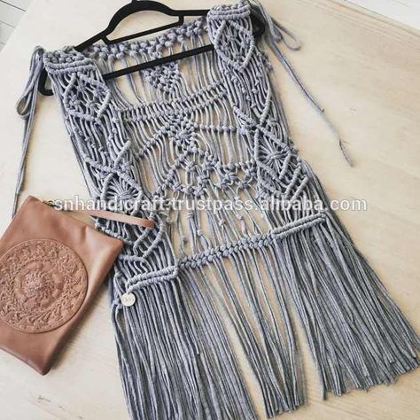 Body Wear Fashion, Macrame Vest, Bohemian Style Design, Macrame Clothes, Free Macrame Patterns, Boho Vest, Macrame Dress, Macrame Patterns Tutorials, Boho Macrame