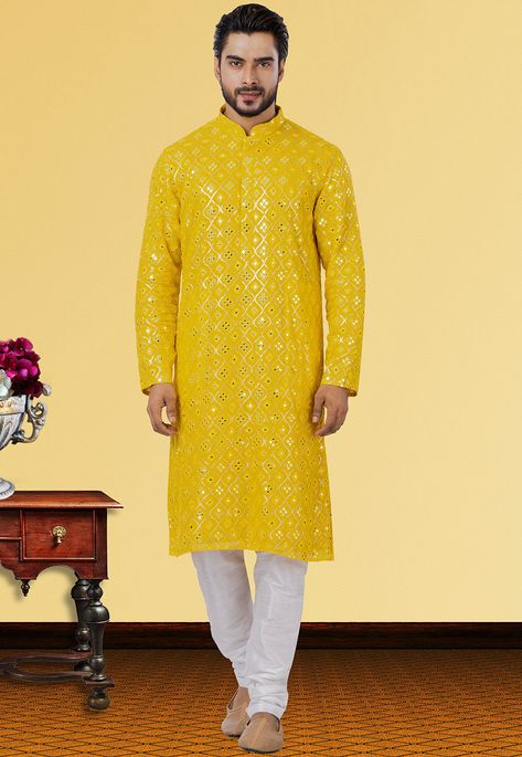 Mens Festival Wear, Kurta Pajama For Men, Pajama For Men, Mens Indian Wear, Georgette Kurta, Design Kurta, Haldi Outfit, Men's Kurta, Fancy Print