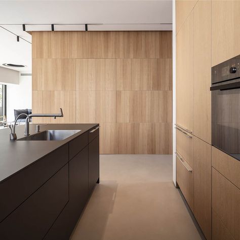 All about Oak.  #b3_by_bulthaup as seen in this stunning woodey design by Architect @nivalichter & #bulthaup_designer Osnat Ginat-Zommer,… Kitchen Design, Divider, Room Divider, Furniture, Home Decor, Design, Home Décor