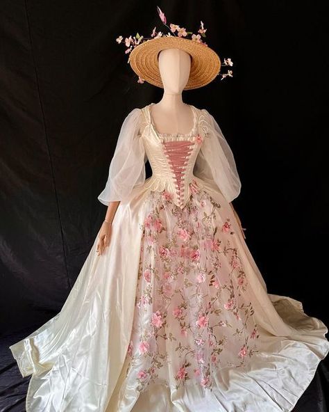 Era Dresses, Victorian Era Dresses, Rococo Dress, 18th Century Dress, Rococo Fashion, 18th Century Costume, Fairytale Fashion, Old Fashion Dresses, 18th Century Fashion