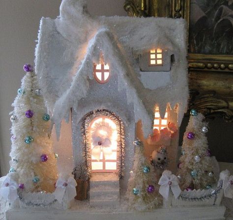 Glitter House, Shabby Christmas, Christmas Village Houses, Glitter Houses, A White Christmas, Putz Houses, Shabby Chic Christmas, 12 December, Christmas Villages