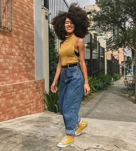 Outfit Silhouettes, Looks Com All Star, Afro Punk Fashion, Boho Streetwear, Streetwear Grunge, Afro Girl, Grunge Look, Aesthetic Style, Looks Street Style