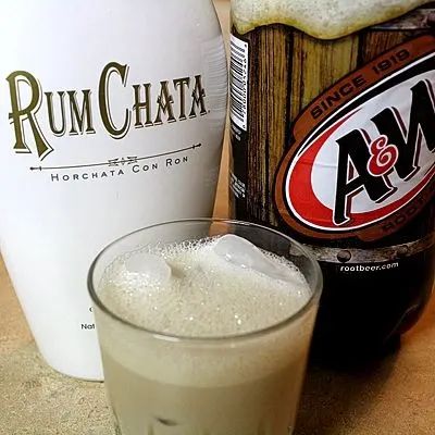 Rumchata Recipes, Alcoholic Drink, Alcohol Recipes, Adult Drinks, Party Drinks, Root Beer, A Drink, Cocktail Drinks, Om Nom