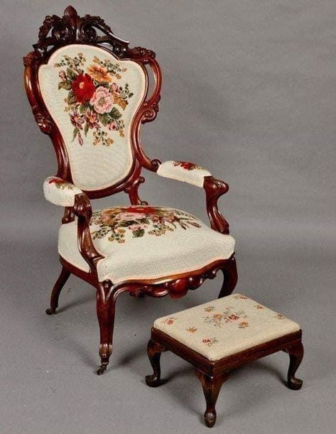 Rococo Revival, White Furniture Living Room, Victorian Chair, Victorian Furniture, Victorian Decor, Foot Stool, Antique Chairs, Cheap Decor, Beautiful Furniture