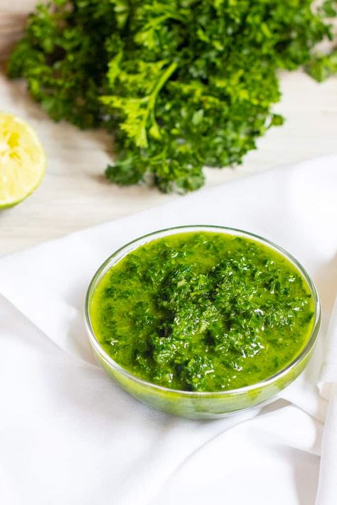 Argentinian Recipes, Mint Chimichurri, How To Make Chimichurri, Argentinian Chimichurri, Lamb Sauce, Chimichurri Sauce Recipe, Sauces Recipes, Argentinian Food, Chimichurri Recipe