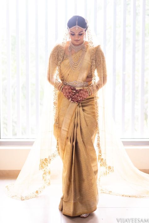 Bridal Saree With Dupatta, Golden Kanjeevaram Saree, Saree With Dupatta, South Indian Bridal Saree, South Indian Bridal Look, Indian Bridal Look, Golden Saree, Telugu Brides, Bridal Look