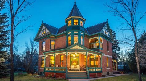 Oil City Pennsylvania, Victorian Beauty, Historic Savannah, Bozeman Mt, Bozeman Montana, Victorian Mansions, Castle House, Victorian Architecture, Victorian Houses