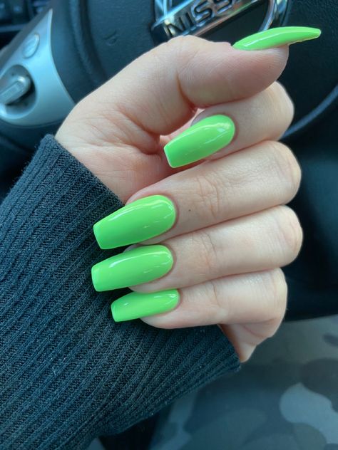 Clean and simple neon green. Transition from St Patricks day into spring 🍀💚 Latest Nail Designs, Green Nails, Simple Elegance, Pretty Acrylic Nails, St Patrick’s Day, Neon Green, Toe Nails, Nail Inspo, Hair And Nails