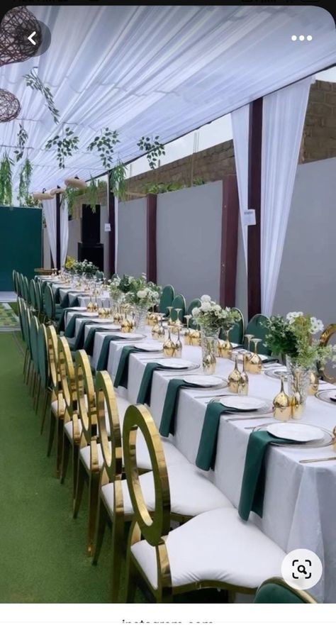 Wedding Decor Set Up, Royalty Themed Wedding Decor, Diy Outdoor Reception, Event Hall Decor Ideas, Green Theme Wedding Decor, Simple Elegant Wedding Decorations Reception Ideas, Event Setup Ideas, Simple Wedding Decorations Reception, Simple Wedding Decorations Outdoor