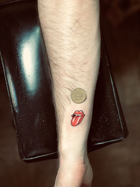 Rolling Stones Tattoo Ideas, Musical Tattoos, Rock N Roll Tattoo, Rolling Stones Tattoo, Date Tattoos, Arm Temporary Tattoos, Mini Tattoo, Mom Tattoos, Dope Tattoos