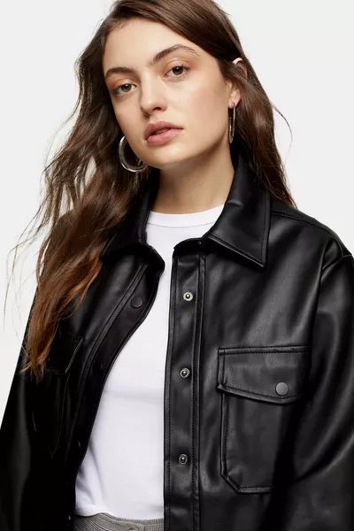 Black Faux Leather Shacket as part of an outfit Black Leather Shacket Outfit, Black Leather Shacket, Leather Shacket Outfit, Leather Shacket, Faux Leather Shirt, Shacket Outfit, Faux Leather Belts, Thrift Fashion, Leather Shirt