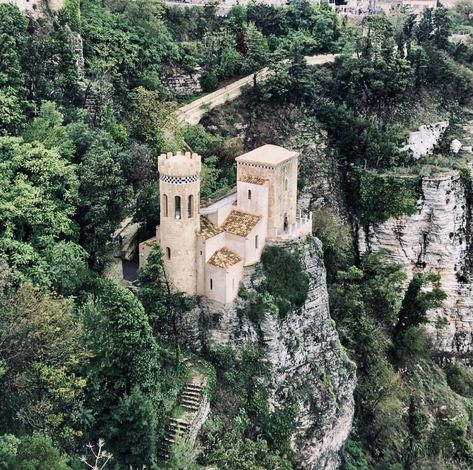 Visit Sicily, Sicily Travel, Chateau France, Sicily Italy, Need A Vacation, Watch Tower, Medieval Town, Tunisia, Nature Travel