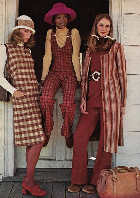 July 1971. ‘Wool gives you the world.’ 1970 Fashion, 60s Aesthetic, Moda Hippie, Fashion 1970s, 60s 70s Fashion, Fashion 70s, Mode Hippie, 60s And 70s Fashion, 70s Inspired Fashion