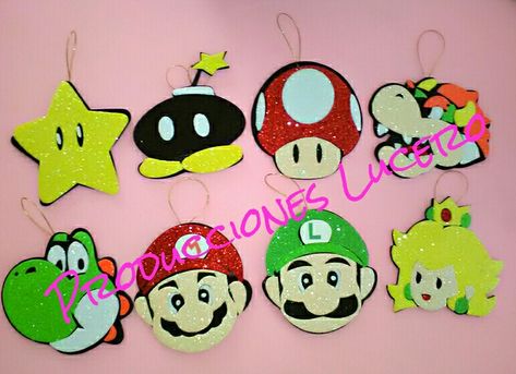 Esferas de fomi de Mario Bros #Esferas #Fomi Dulceros, llaveros, fofulápices, fofuchas, centros de mesa, alcancías y más para sus eventos. Hacemos de casi todos los personajes. Si no lo tenemos, lo diseñamos, Si no lo hacemos, simplemente no existe.  Vivo en la CDMX, hacemos envíos a toda la república.  Visita mi página  https://www.facebook.com/Producciones-Lucero-2100167103539644/   En Instagram como producciones_lucero Mario Bros., Mario Party, Felt Ornaments, Ornaments Diy, Mario Bros, Super Mario, Christmas Ideas, Diy And Crafts, Sugar Cookie